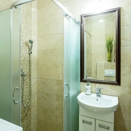 The Duke Apartment *